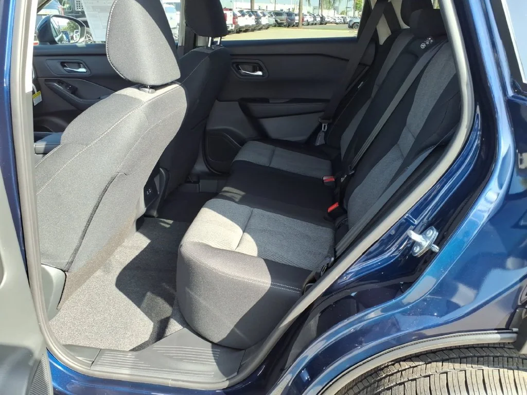 New 2026 Deep Ocean Blue Pearl Nissan SV image 8