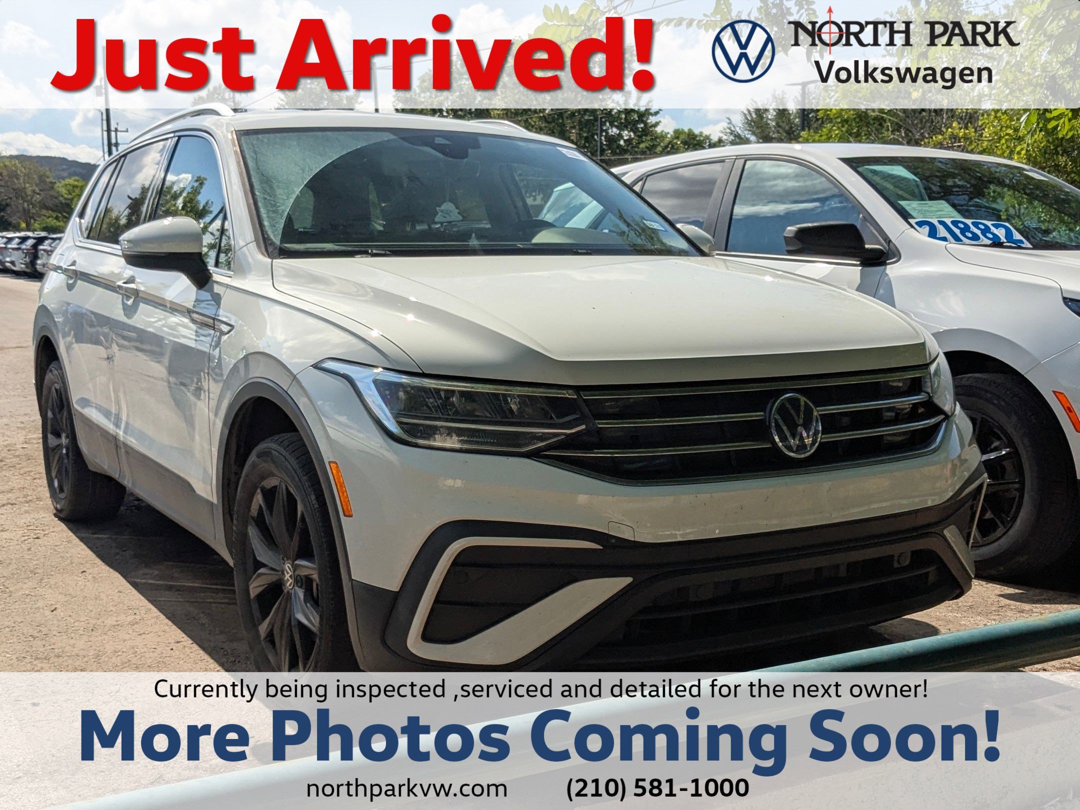 2022 Volkswagen Tiguan 2.0T SE's photo