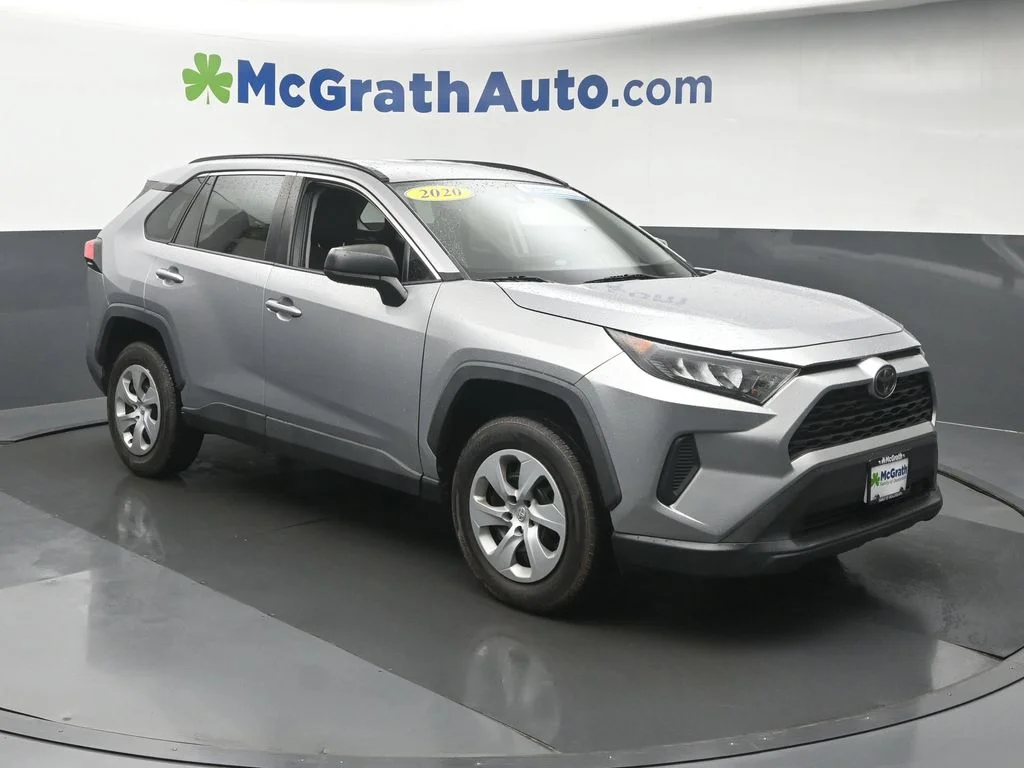 Used 2020 Silver Toyota LE image 2