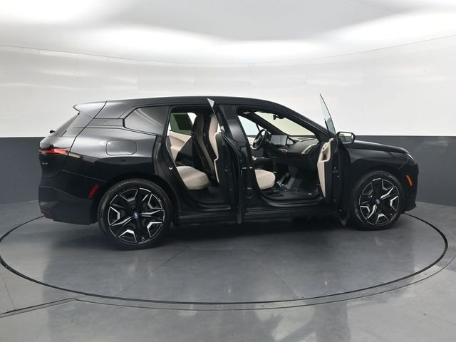 Used 2024 Black BMW xDrive50 image 41