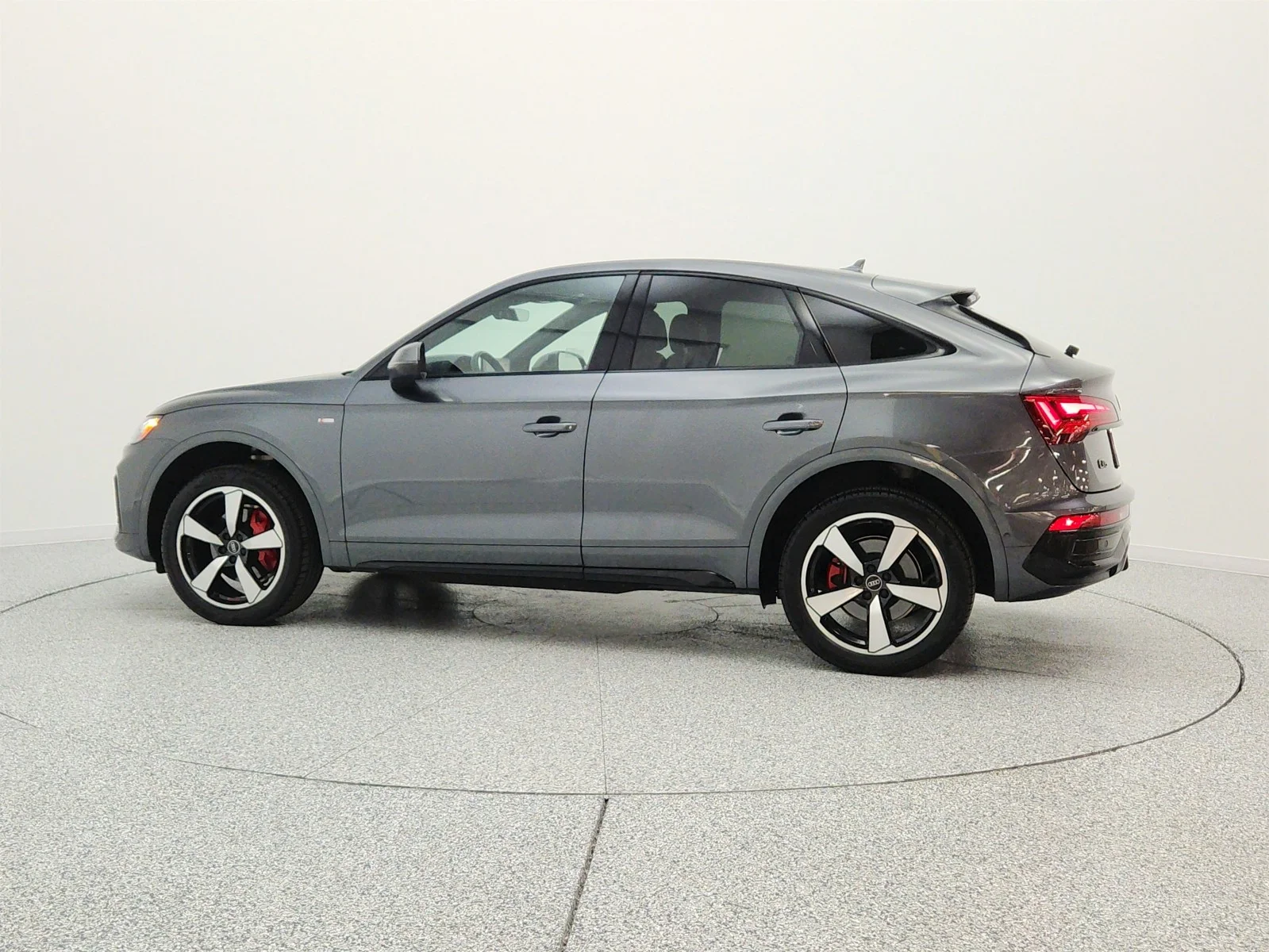 Used 2024 Daytona Gray Pearl Effect Audi S line Prestige 45 TFSI quattro image 8
