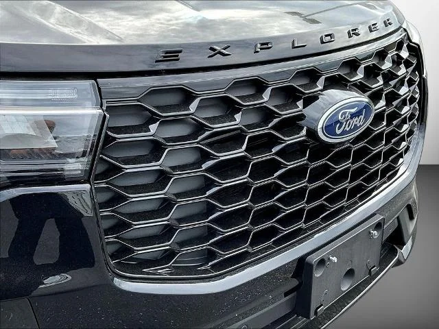 New 2026 Agate Black Metallic Ford ST-Line image 68