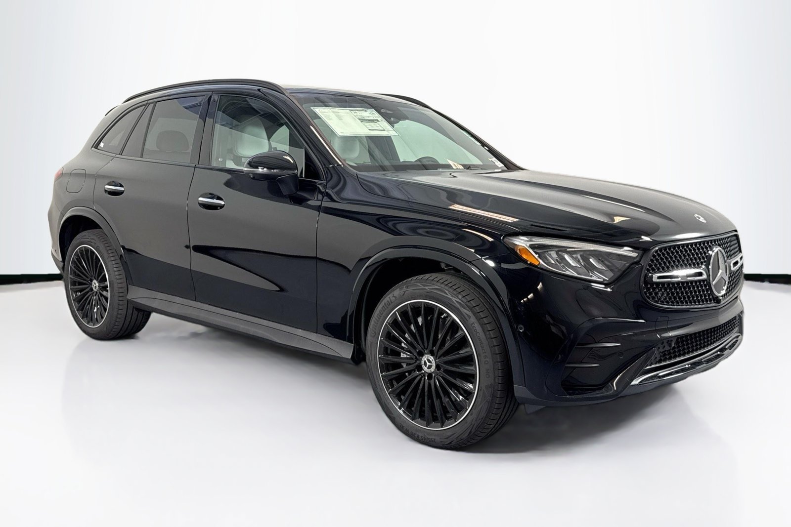 New 2026 Black Mercedes-Benz GLC 300 image 3