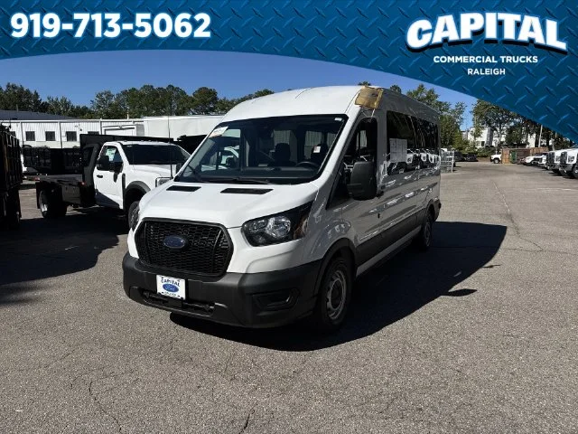 Used 2024 White Ford XL image 1