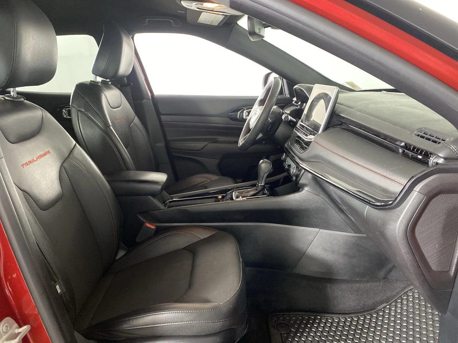 Used 2024 Red Hot Pearlcoat Jeep Trailhawk image 26
