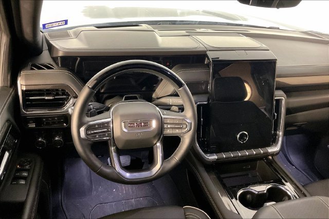Used 2026 Silver GMC Elevation image 3