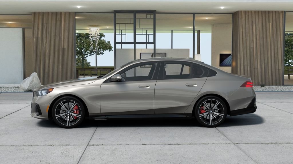 Certified Used 2027 Oxide Grey Metallic BMW 530i image 4
