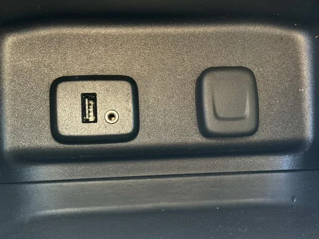 Used 2018 Black Chevrolet LT image 28