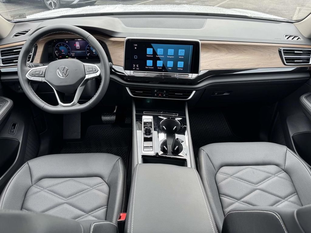 2026 Volkswagen Atlas SE w/Tech - Photo 17