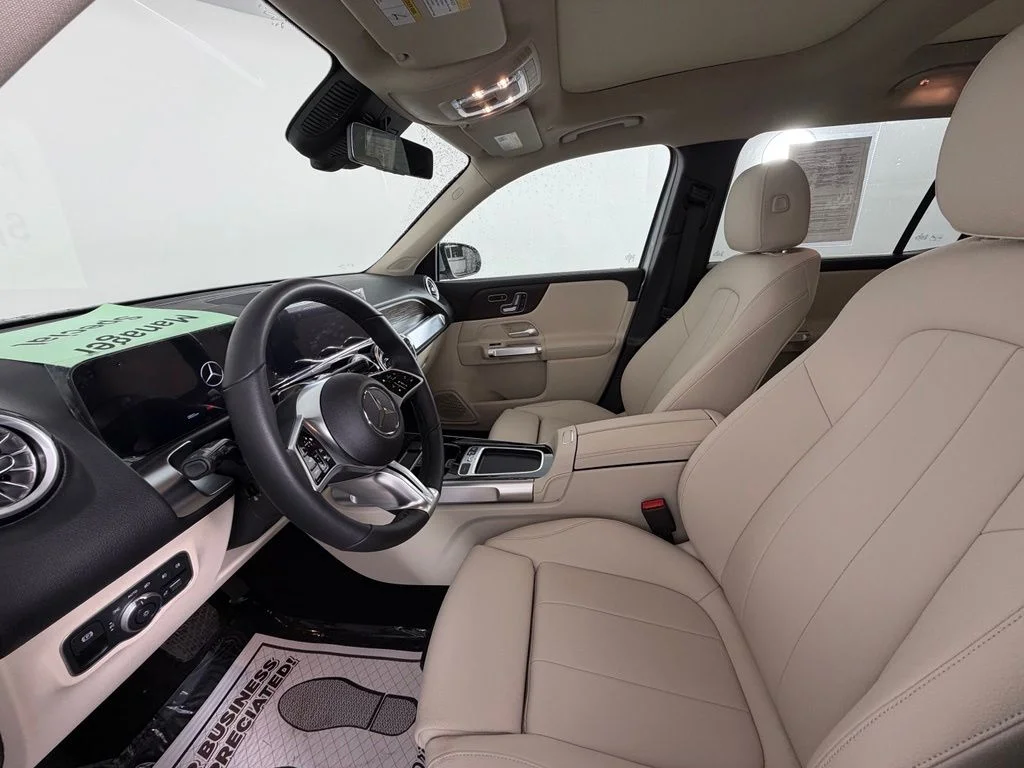 Certified Used 2025 Silver Mercedes-Benz GLB 250 image 13