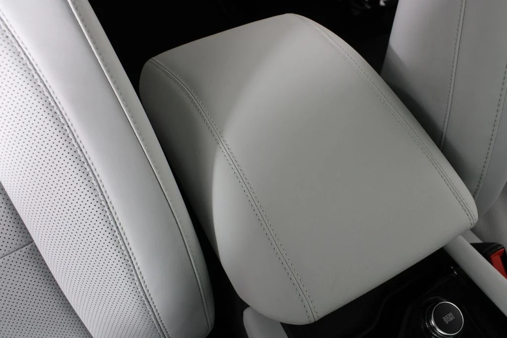 New 2026 White Ford Platinum image 20