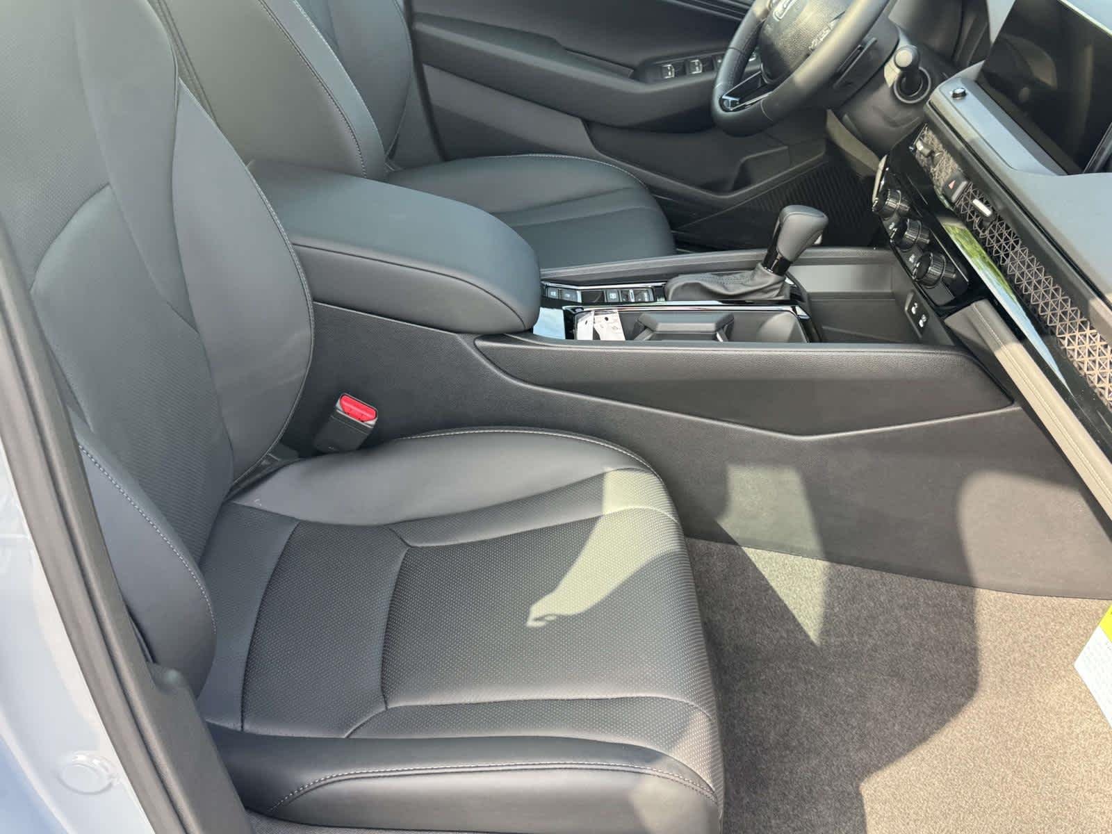 New 2026 Urban Gray Pearl Honda EX-L image 20