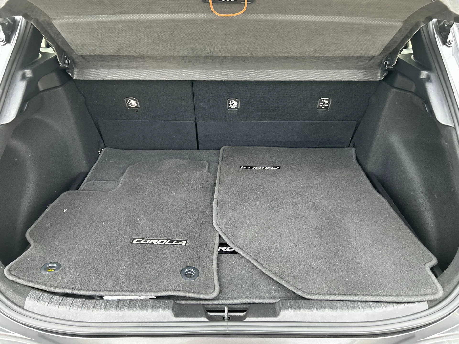 Used 2022 Magnetic Gray Metallic Toyota SE image 20