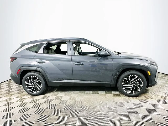 New 2026 Hyundai TUCSON SEL Plus