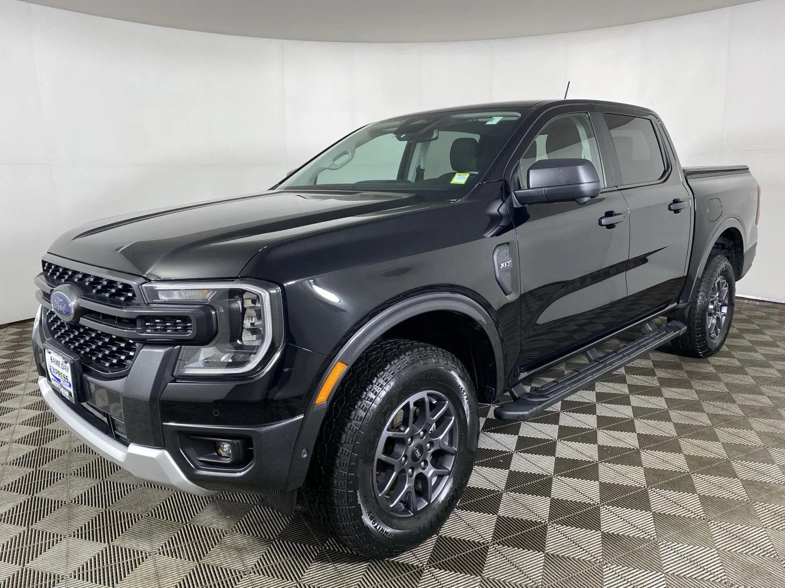 Used 2024 Shadow Black Ford XLT image 3