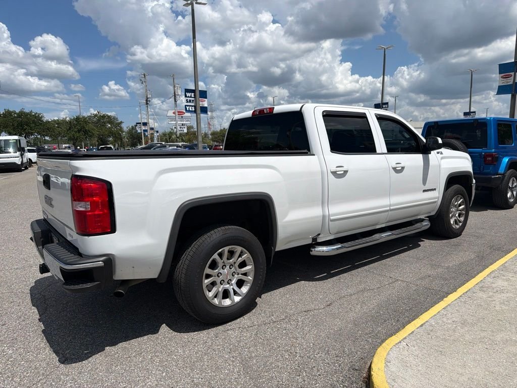 Used 2018 White GMC SLE image 3