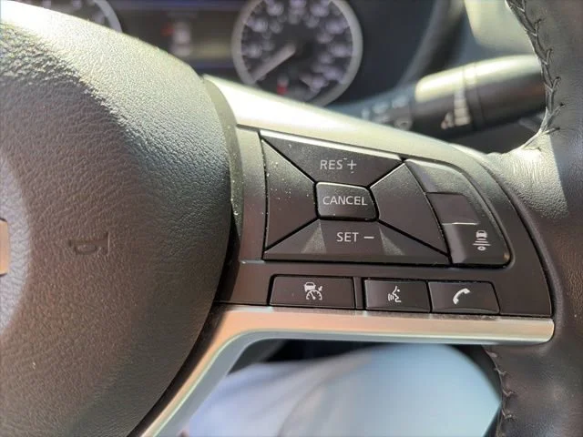 Used 2020 Aspen White Tricoat Nissan SV image 10