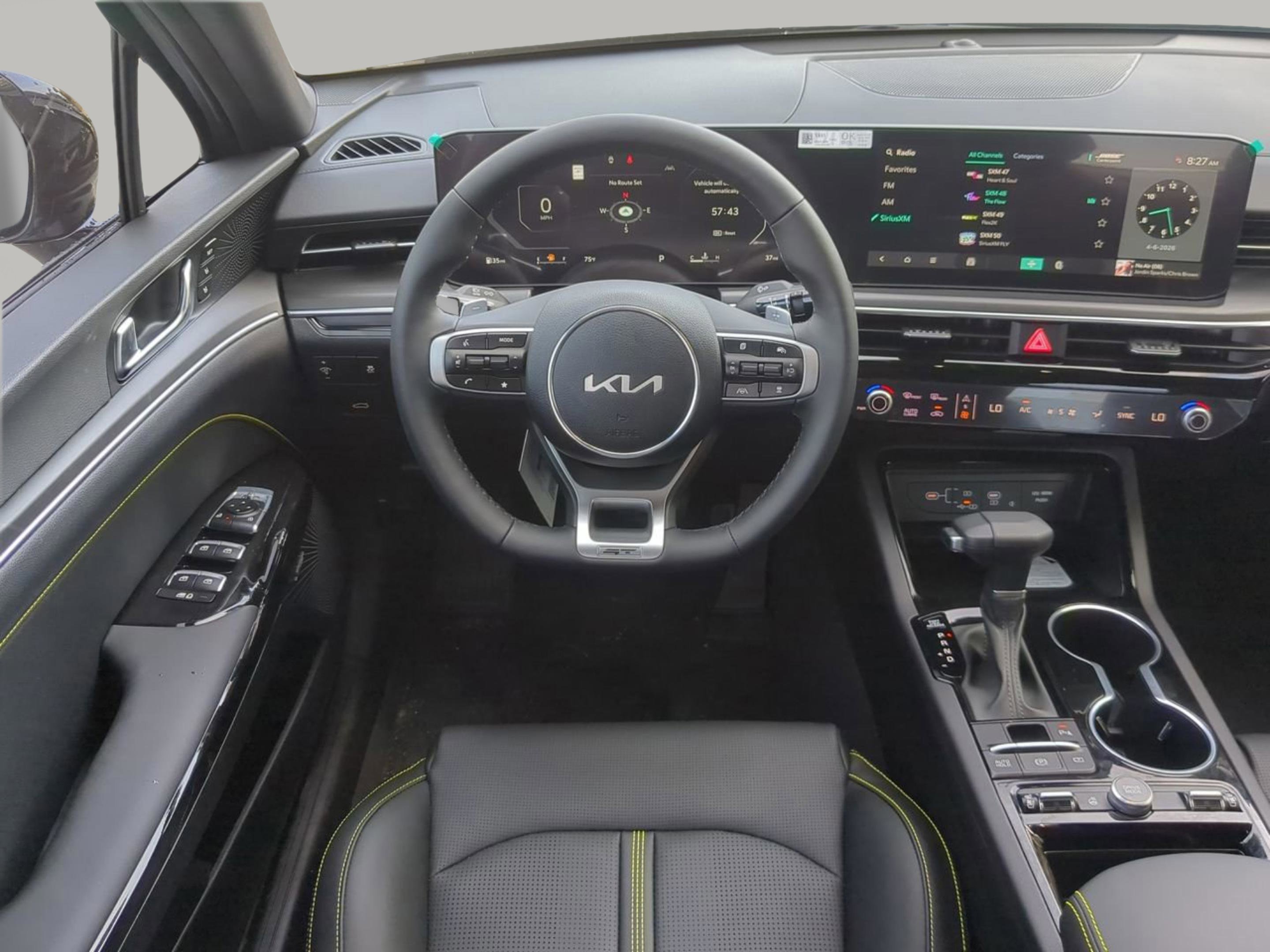 2026 Kia K5 GT - Photo 13