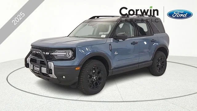 New 2025 Azure Gray Metallic Tri-Coat Ford Outer Banks® image 3