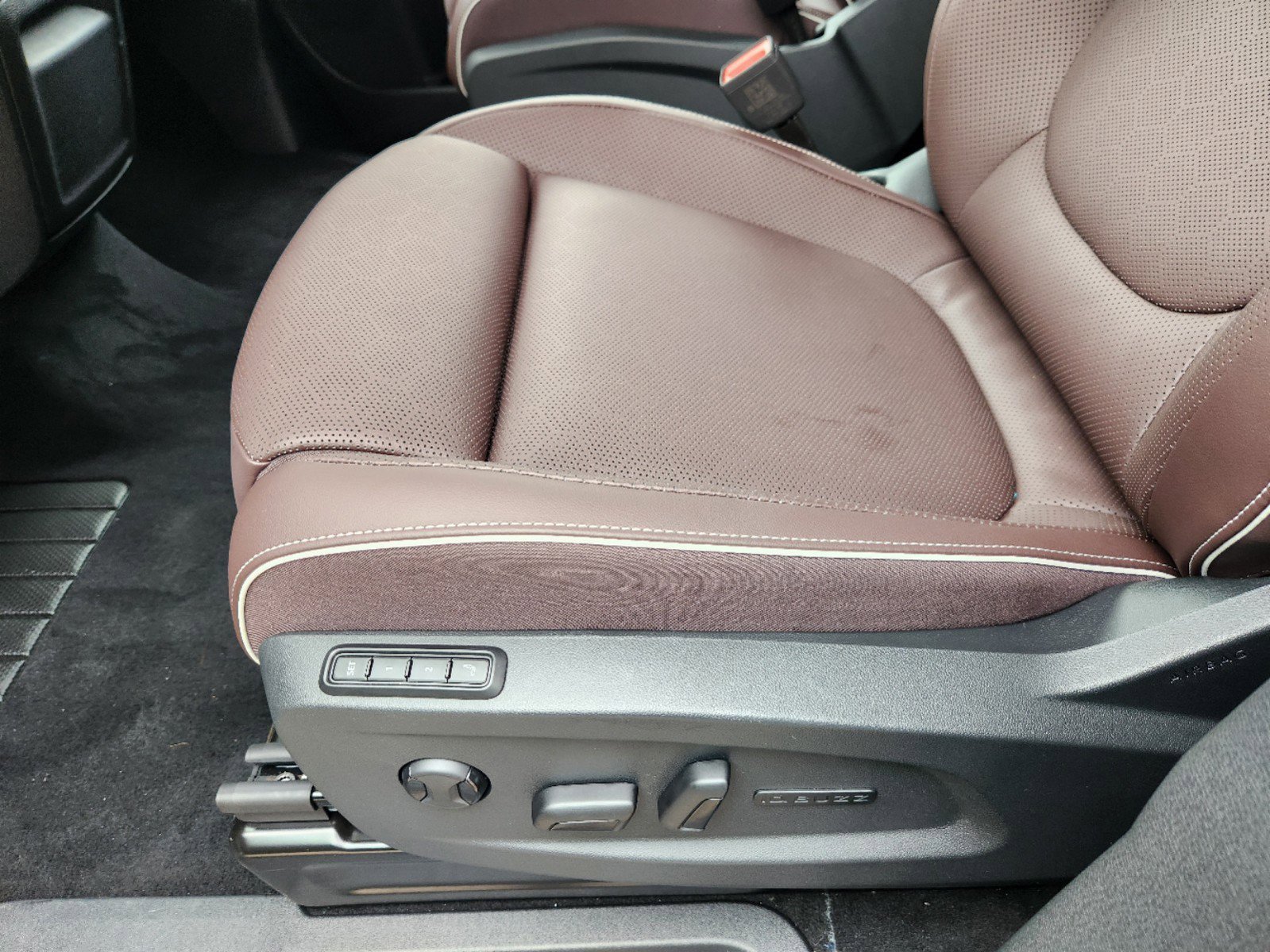 2025 Volkswagen ID. Buzz PRO S - Photo 16