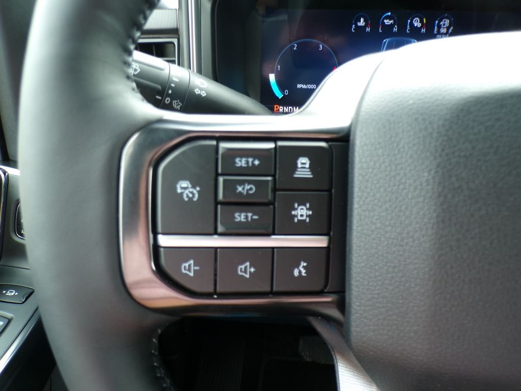 New 2026 Star White Metallic Tri-Coat Ford F-250® Platinum® image 17