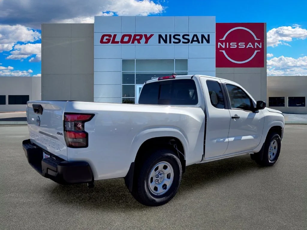 New 2026 Glacier White Nissan King Cab® S image 4