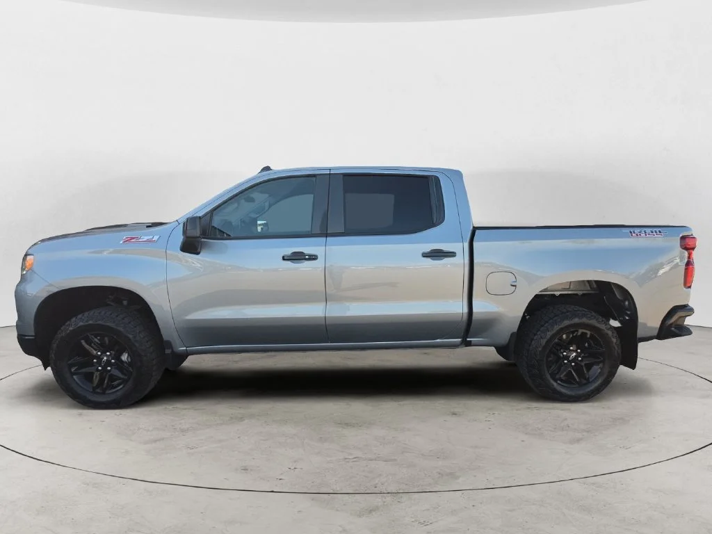 Used 2024 Sterling Gray Metallic Chevrolet LT Trail Boss image 12