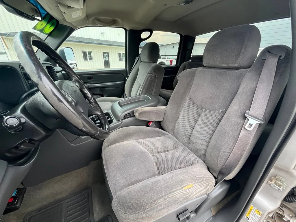 Used 2006 Tan Chevrolet Work Truck image 9