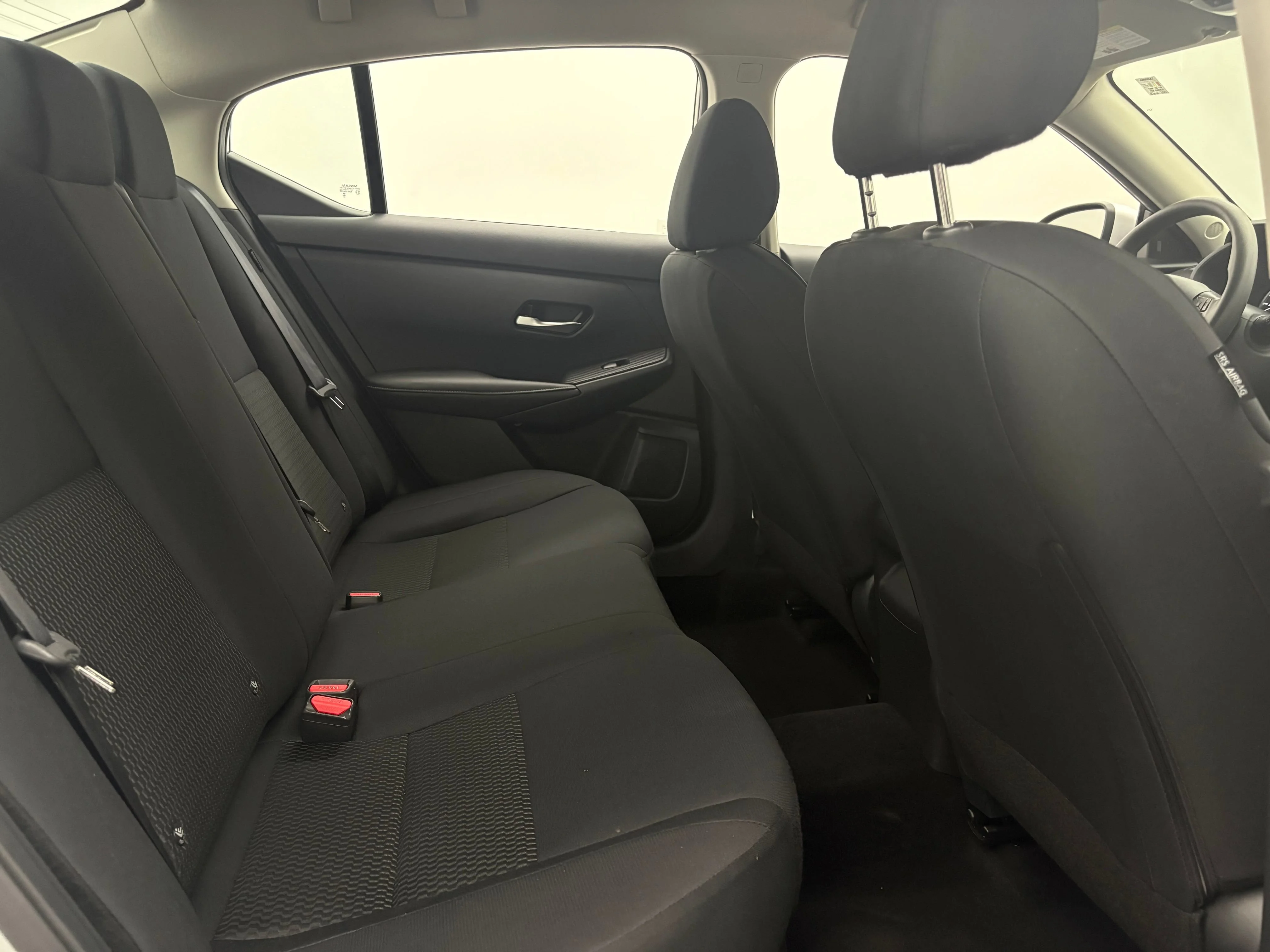 Used 2023 Silver Nissan S image 31