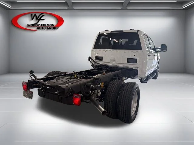 New 2027 Oxford White Ford F-350® XL image 25
