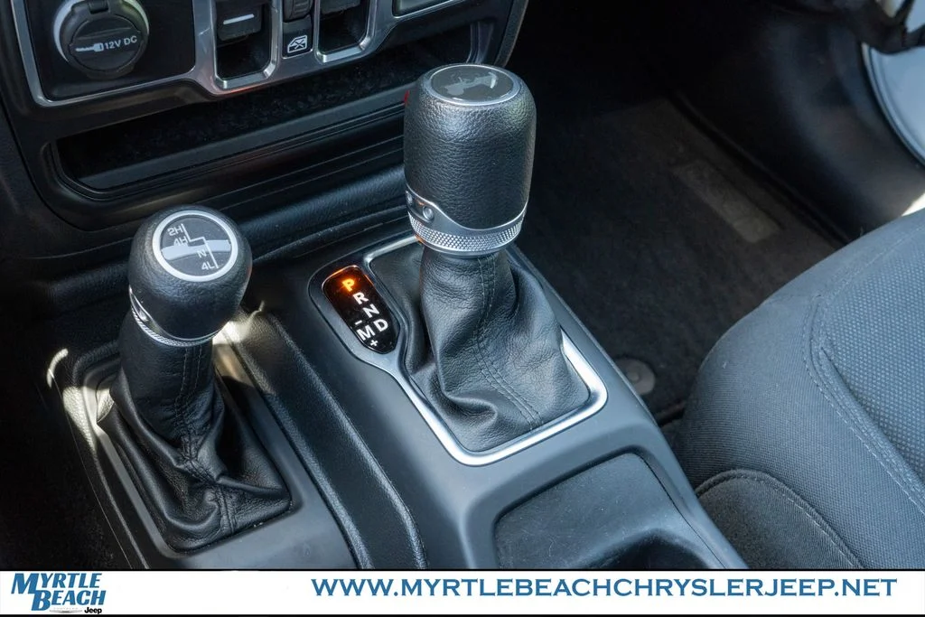 Used 2022 Bright White Clearcoat Jeep Unlimited Sport S image 25