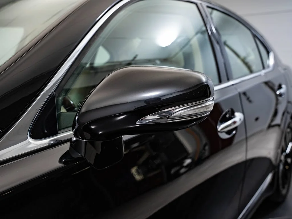 Used 2011 Obsidian Lexus 460 image 17