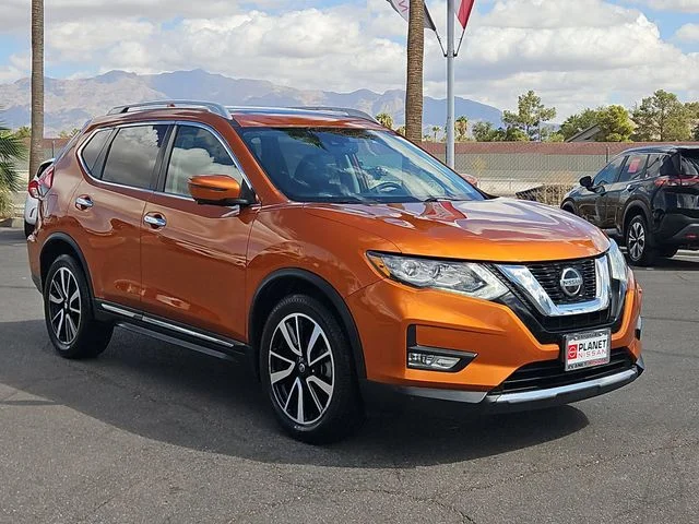 Used 2020 Orange Metallic Nissan SL image 5