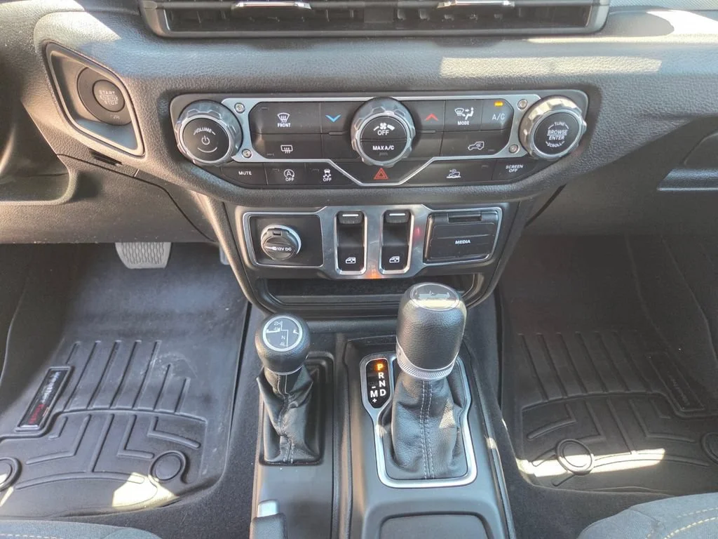 Certified Used 2025 41 Jeep Sport S image 22