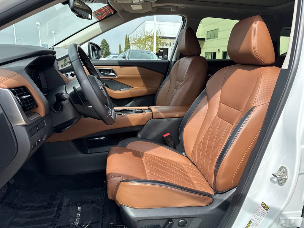 2024 Nissan Rogue Platinum - Photo 13