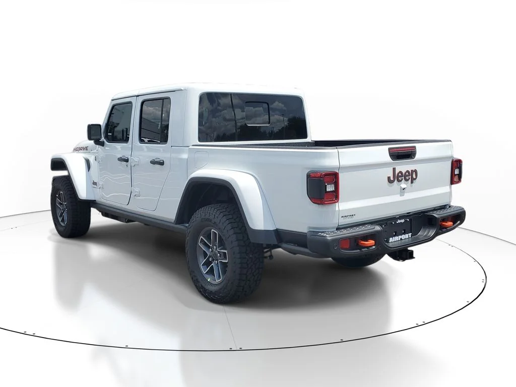 New 2026 White/off-white Jeep Mojave image 2