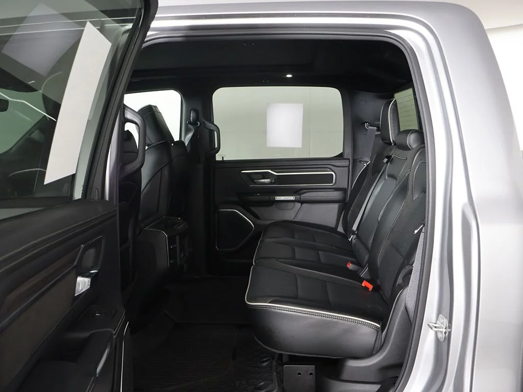 Used 2025 Silver Ram Laramie image 33