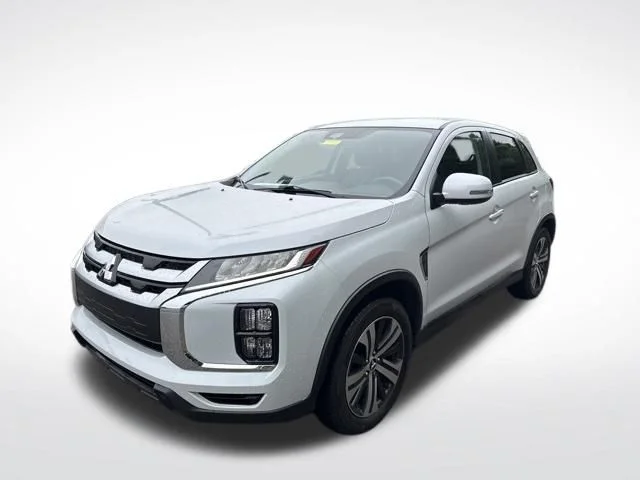 2023 Mitsubishi Outlander Sport 2.0 SE AWC CVT's photo