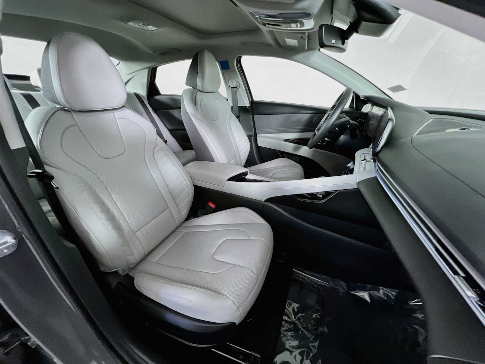Certified Used 2026 Ecotronic Gray Hyundai Limited image 28