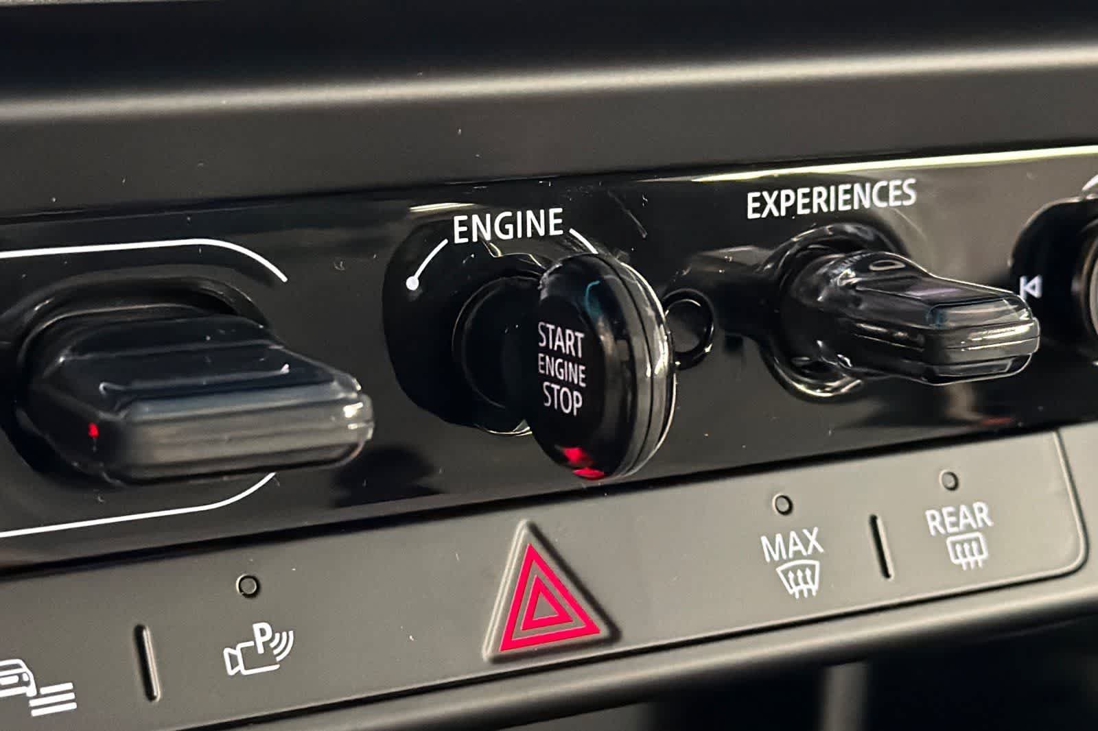 2026 MINI Hardtop 2 Door Base - Photo 23