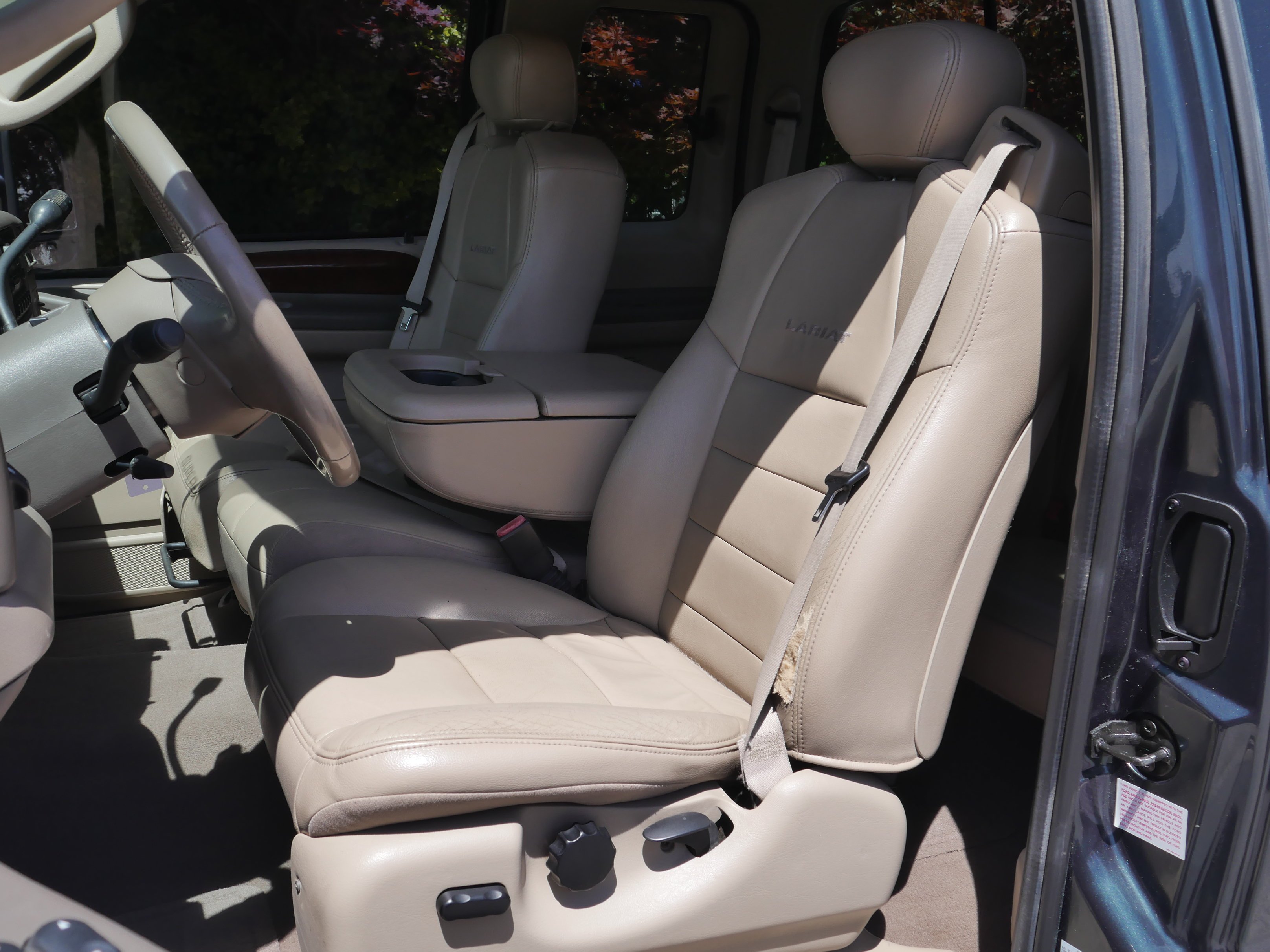 Used 2004 Dark Green Satin Clearcoat Ford Lariat image 35