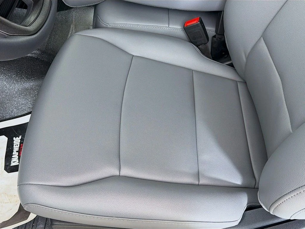 New 2026 Oxford White Ford F-250® XL image 19
