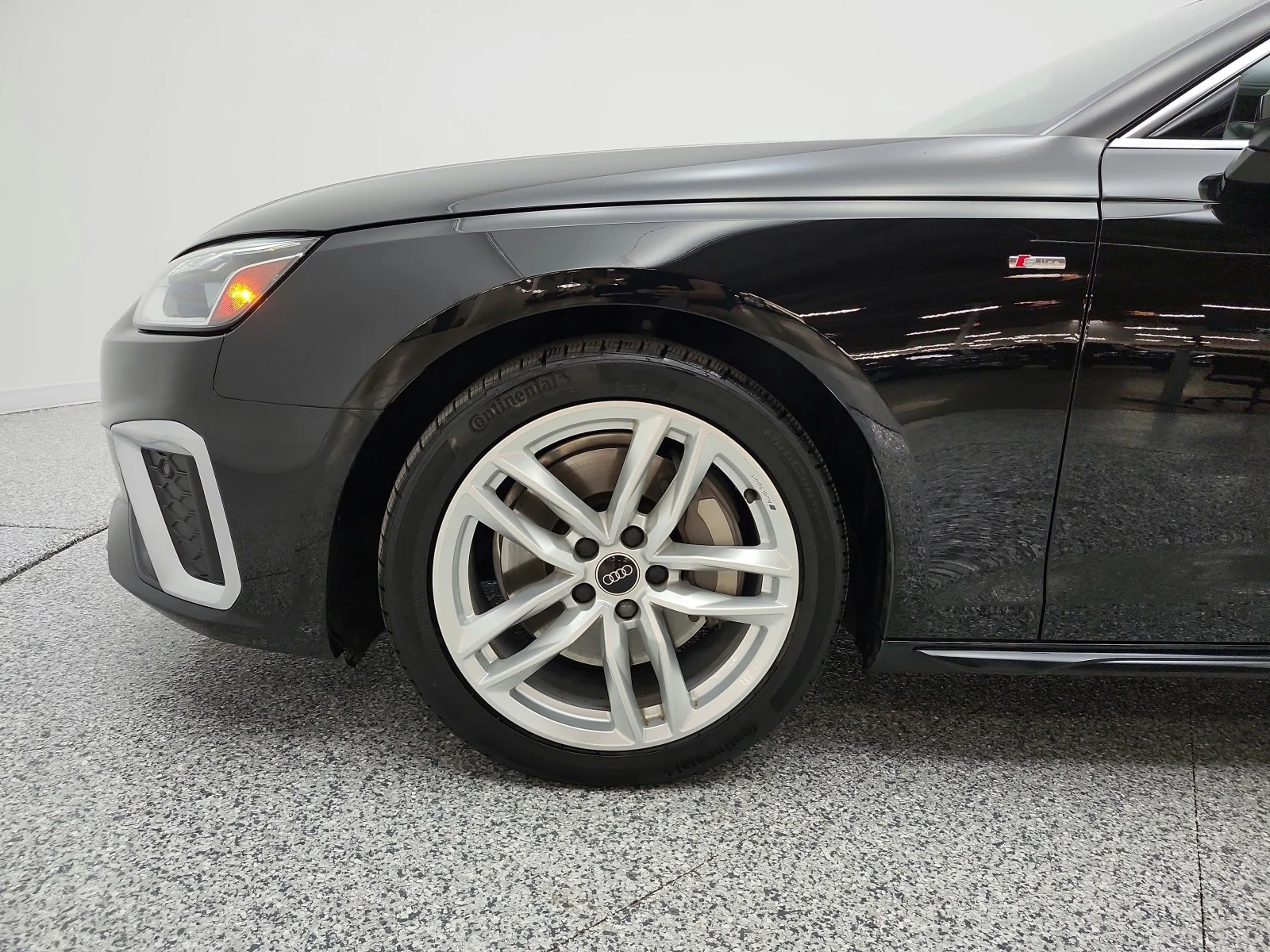Used 2023 Mythos Black Metallic Audi S line Premium image 22