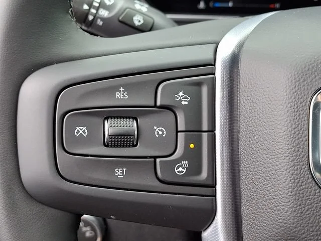 New 2026 Summit White GMC SLE image 18