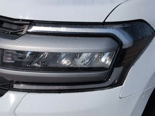 Used 2023 White Ford XLT image 9