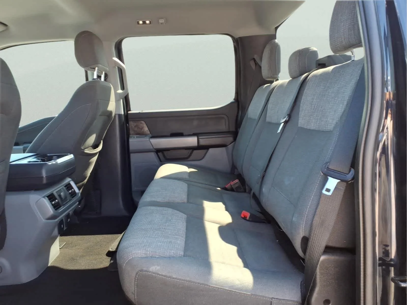 Used 2021 Antimatter Blue Ford XLT image 29