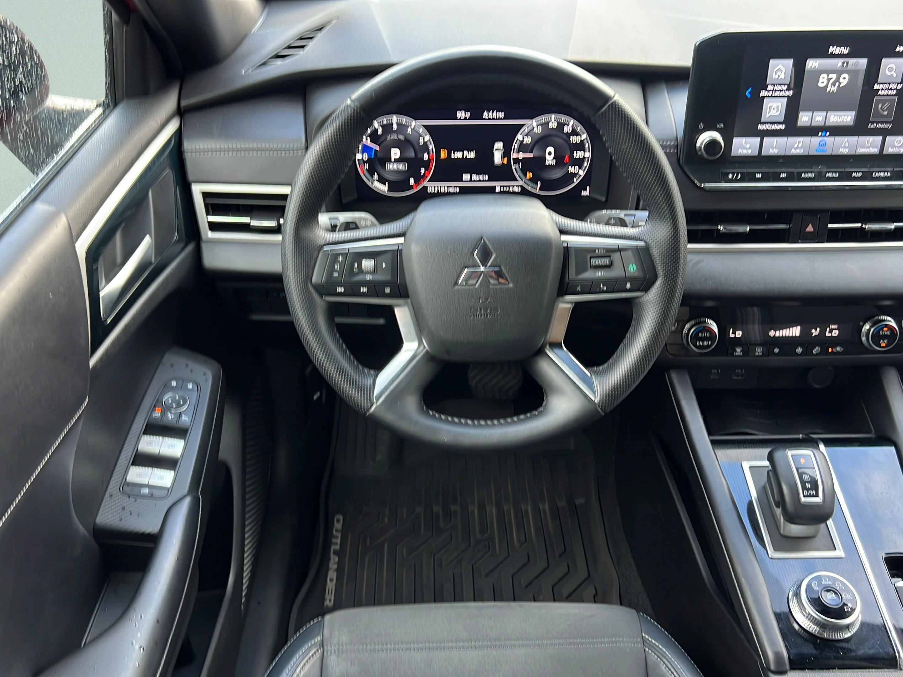 Used 2023 Red Mitsubishi SE Special Edition image 12