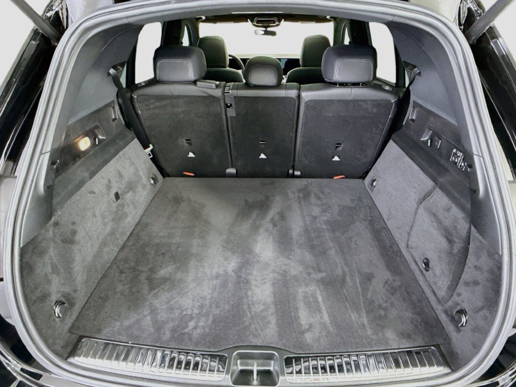 New 2027 Black Mercedes-Benz  image 27