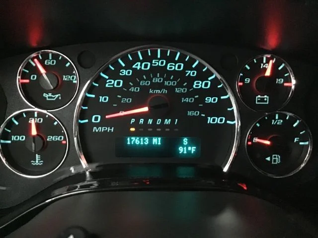 Used 2023 Silver GMC Explorer Limited SE image 25