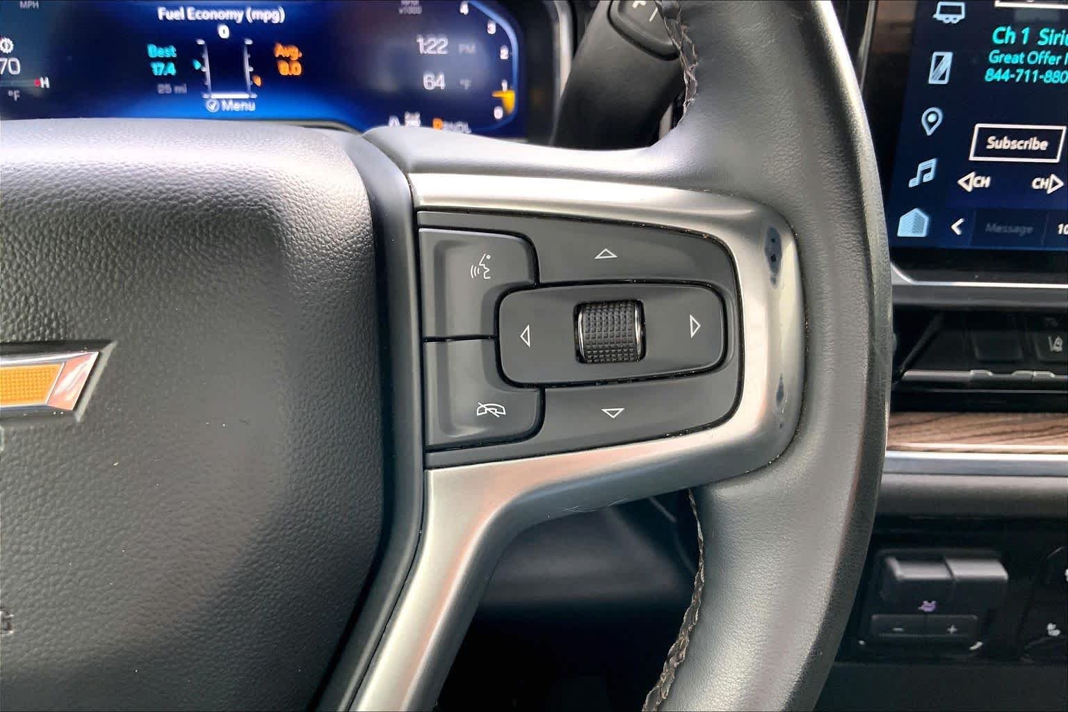 Used 2024 Summit White Chevrolet LT image 25